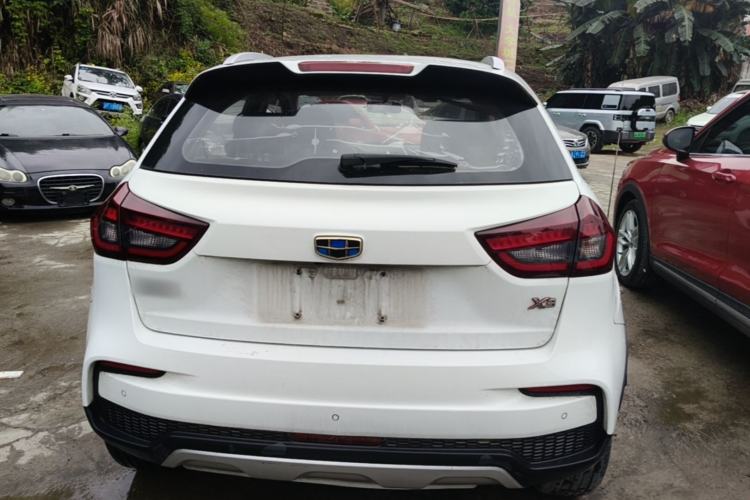 Used Geely Auto Vision X3 2019 Upgraded Model 1.5L CVT Elite Version Rear