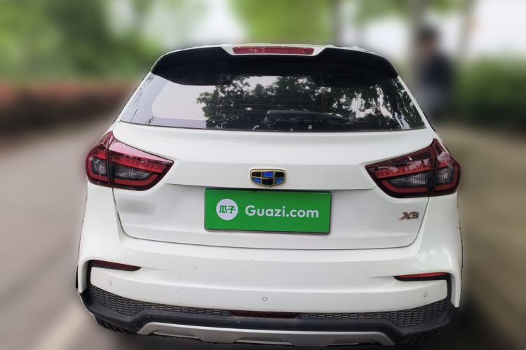 Used Geely Auto Vision X3 2019 Upgraded Model 1.5L Manual Elite Version Rear