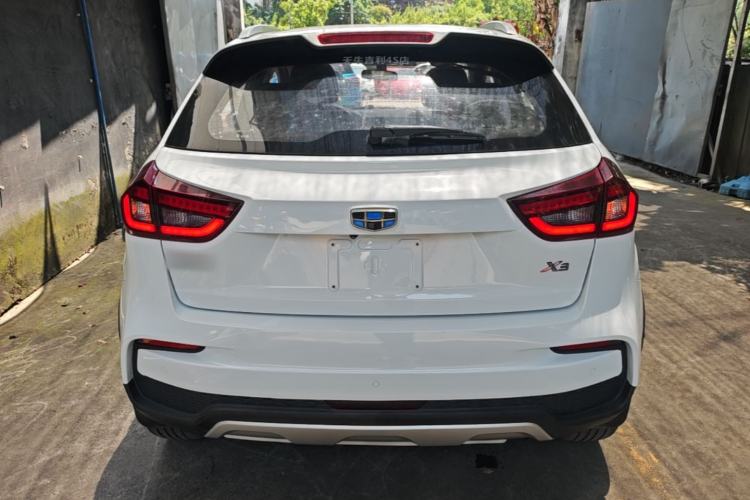 Used Geely Auto Vision X3 2019 Upgraded Model 1.5L CVT Prestige Version Rear