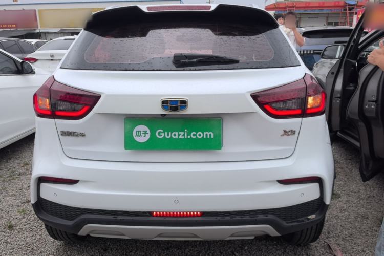 Used Geely Auto Vision X3 2019 Upgraded Model 1.5L CVT Elite Version Rear