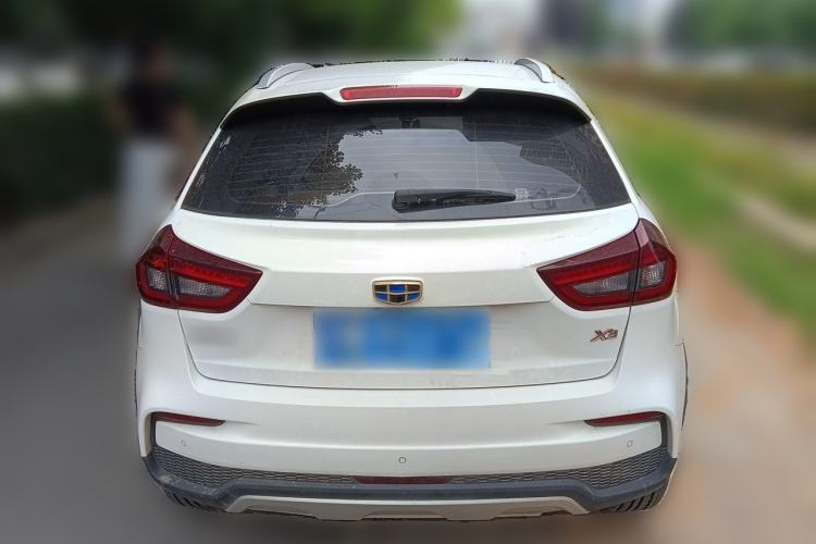Used Geely Auto Vision X3 2019 Upgraded Model 1.5L CVT Elite Version Rear