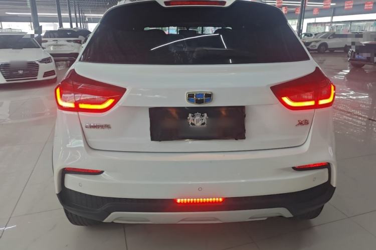 Used Geely Auto Vision X3 2019 Upgraded Model 1.5L Manual Elite Version Rear
