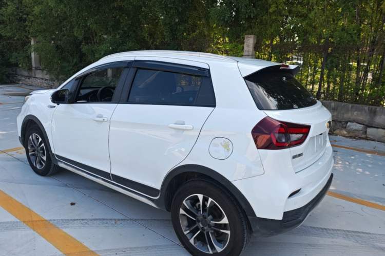 Used Geely Auto Vision X3 2019 Upgraded Model 1.5L Manual Elite Version Rear Left 45 Deg