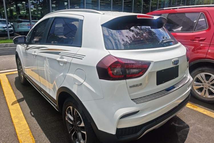 Used Geely Auto Vision X3 2019 Upgraded Model 1.5L Manual Luxury Version Rear Left 45 Deg