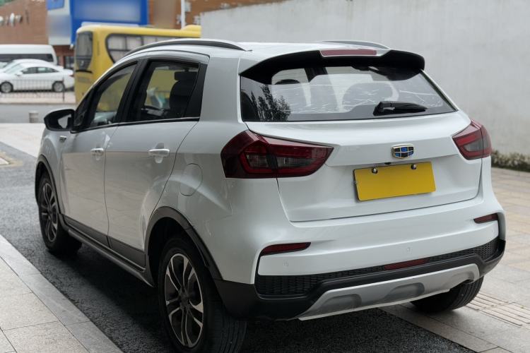 Used Geely Auto Vision X3 2019 Upgraded Model 1.5L CVT Elite Version Rear Left 45 Deg