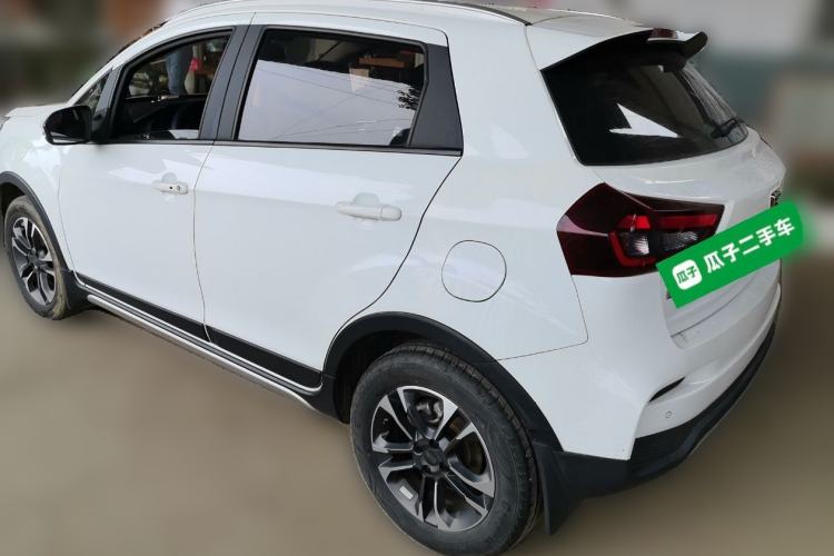 Used Geely Auto Vision X3 2019 Upgraded Model 1.5L CVT Elite Version Rear Left 45 Deg