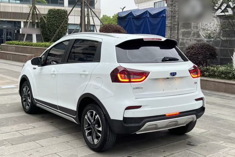 Used Geely Auto Vision X3 2019 Upgraded Model 1.5L CVT Elite Version Rear Left 45 Deg