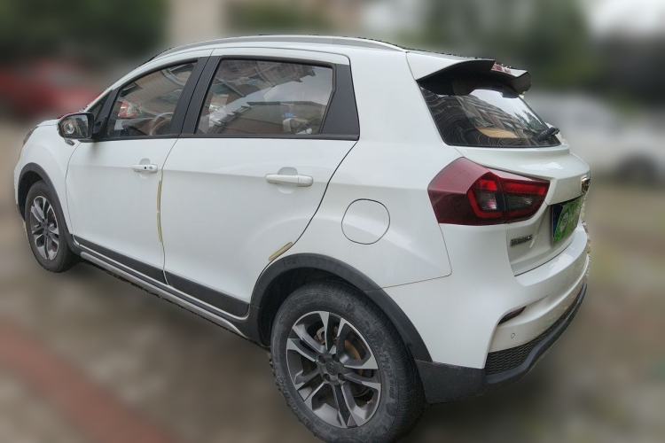 Used Geely Auto Vision X3 2019 Upgraded Model 1.5L CVT Elite Version Rear Left 45 Deg