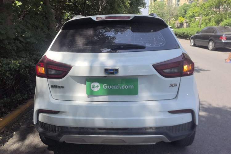 Used Geely Auto Vision X3 2019 Upgraded Model 1.5L CVT Elite Version Rear