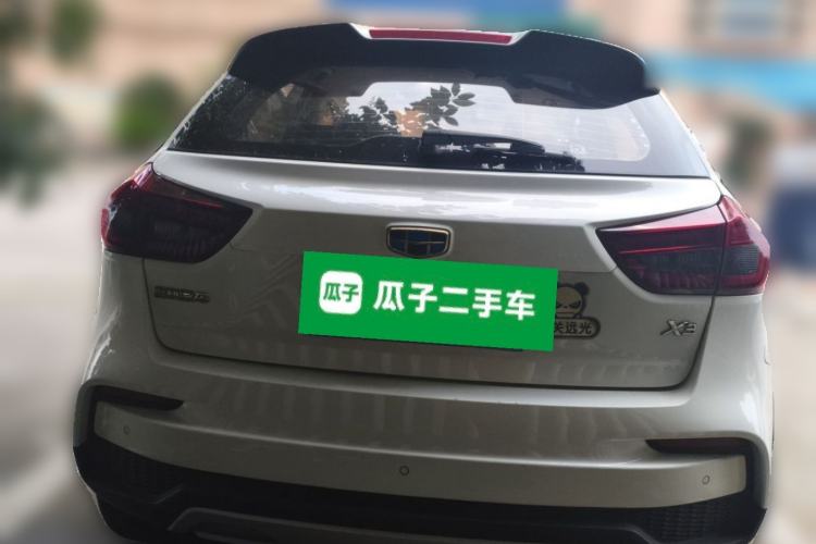 Used Geely Auto Vision X3 2019 Upgraded Model 1.5L CVT Prestige Version Rear