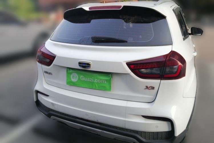 Used Geely Auto Vision X3 2019 Upgraded Model 1.5L Manual Luxury Version Rear