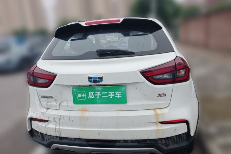 Used Geely Auto Vision X3 2019 Upgraded Model 1.5L Manual Elite Version Rear