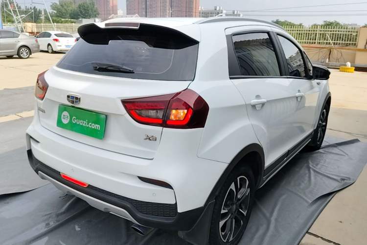 Used Geely Auto Vision X3 2019 Upgraded Model 1.5L CVT Elite Version Rear Right 45 Deg