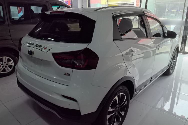 Used Geely Auto Vision X3 2019 Upgraded Model 1.5L CVT Elite Version Rear Right 45 Deg