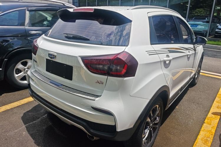 Used Geely Auto Vision X3 2019 Upgraded Model 1.5L Manual Luxury Version Rear Right 45 Deg