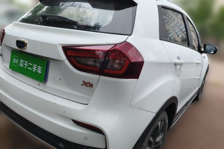 Used Geely Auto Vision X3 2019 Upgraded Model 1.5L CVT Prestige Version Rear Right 45 Deg