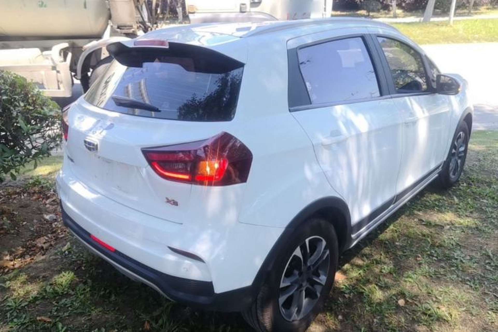 Used Geely Auto Vision X3 2019 Upgraded Model 1.5L CVT Prestige Version Rear Right 45 Deg