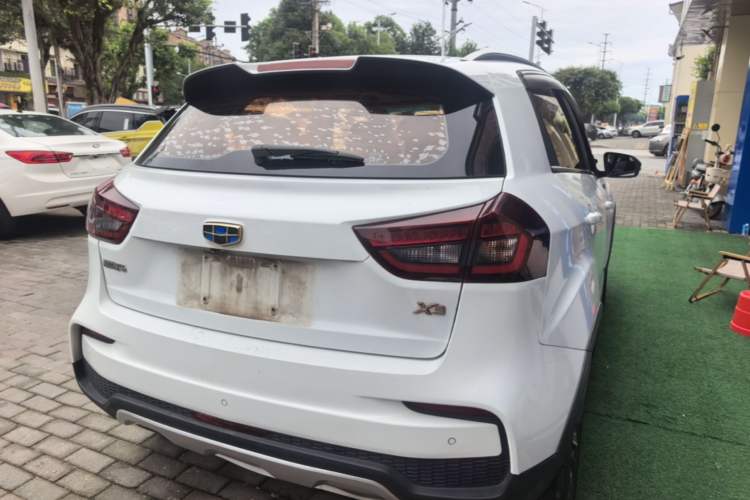 Used Geely Auto Vision X3 2019 Upgraded Model 1.5L Manual Luxury Version Rear Right 45 Deg