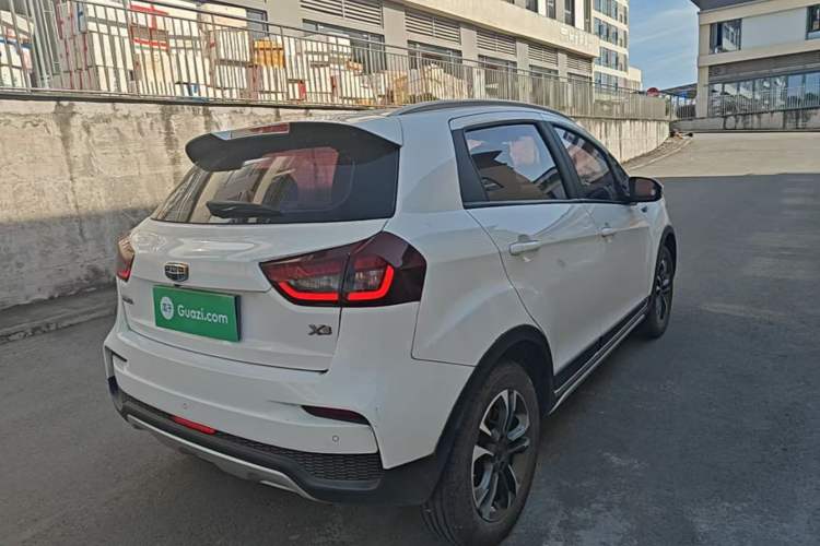 Used Geely Auto Vision X3 2019 Upgraded Model 1.5L Manual Elite Version Rear Right 45 Deg