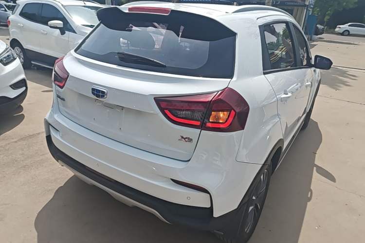 Used Geely Auto Vision X3 2019 Upgraded Model 1.5L CVT Prestige Version Rear Right 45 Deg