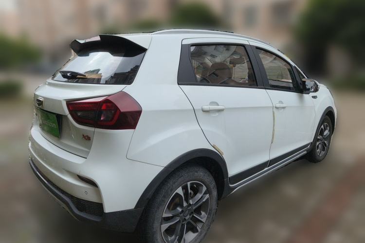 Used Geely Auto Vision X3 2019 Upgraded Model 1.5L CVT Elite Version Rear Right 45 Deg