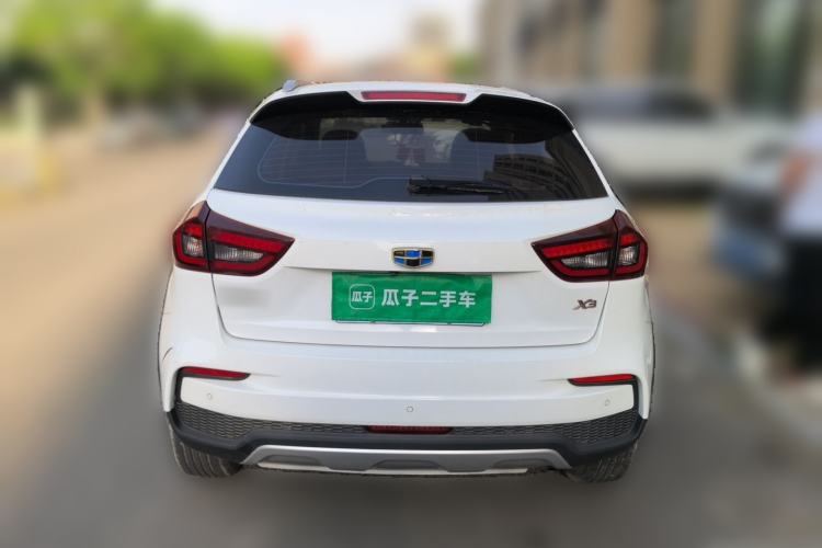Used Geely Auto Vision X3 2019 Upgraded Model 1.5L Manual Elite Version Rear