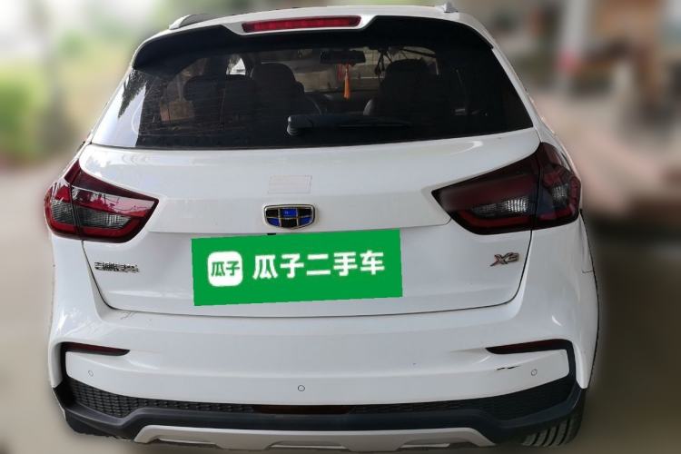 Used Geely Auto Vision X3 2019 Upgraded Model 1.5L CVT Elite Version Rear