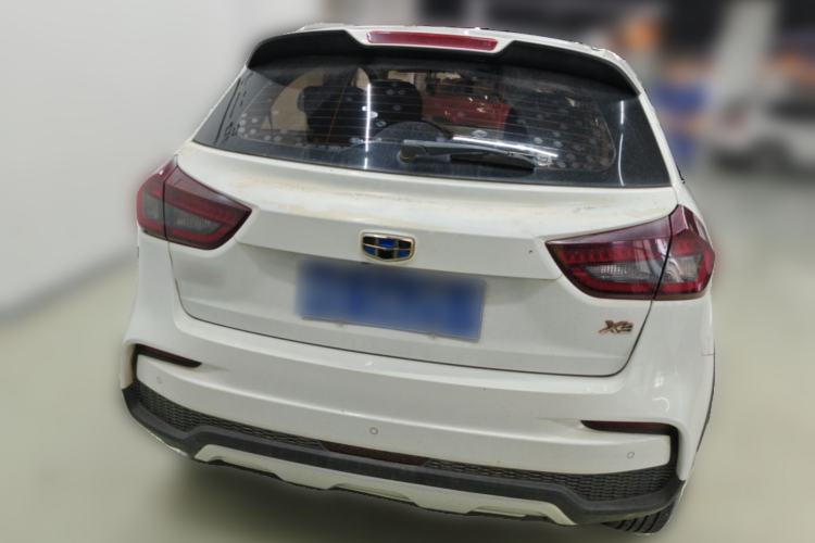 Used Geely Auto Vision X3 2019 Upgraded Model 1.5L Manual Elite Version Rear