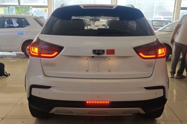 Used Geely Auto Vision X3 2019 Upgraded Model 1.5L Manual Luxury Version Rear