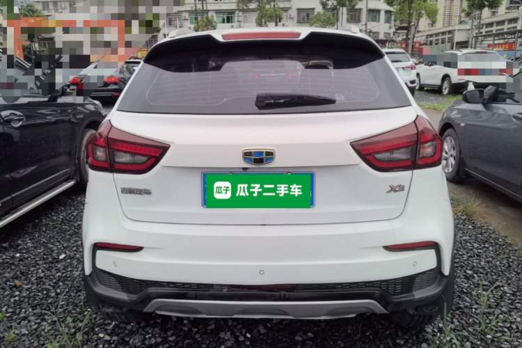 Used Geely Auto Vision X3 2019 Upgraded Model 1.5L Manual Elite Version Rear