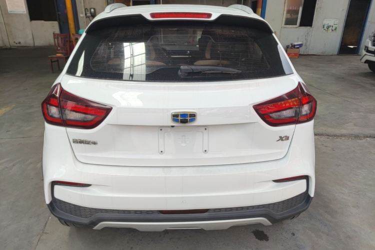 Used Geely Auto Vision X3 2019 Upgraded Model 1.5L CVT Elite Version Rear