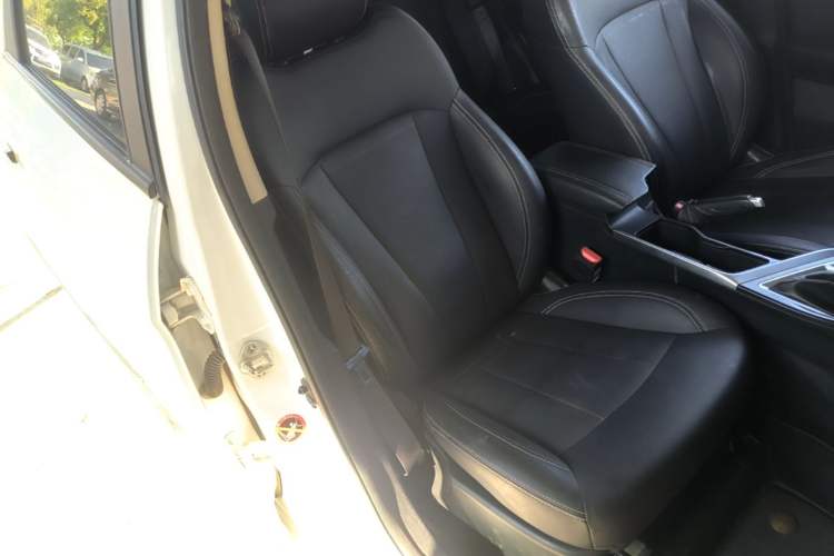 Used Geely Auto Vision X3 2019 Upgraded Model 1.5L CVT Elite Version Right Front Seat