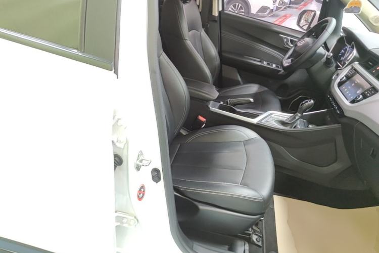 Used Geely Auto Vision X3 2019 Upgraded Model 1.5L CVT Elite Version Right Front Seat