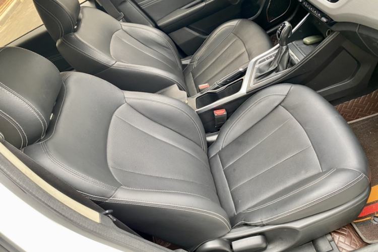 Used Geely Auto Vision X3 2019 Upgraded Model 1.5L CVT Elite Version Right Front Seat