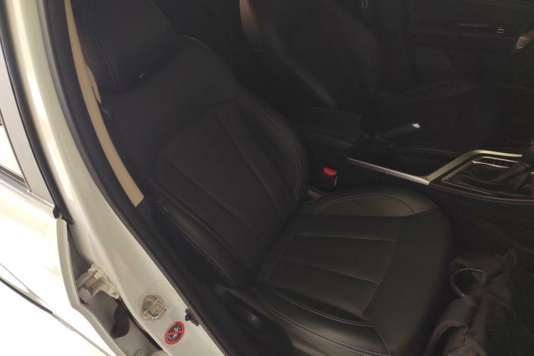Used Geely Auto Vision X3 2019 Upgraded Model 1.5L CVT Elite Version Right Front Seat