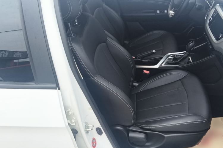 Used Geely Auto Vision X3 2019 Upgraded Model 1.5L CVT Elite Version Right Front Seat