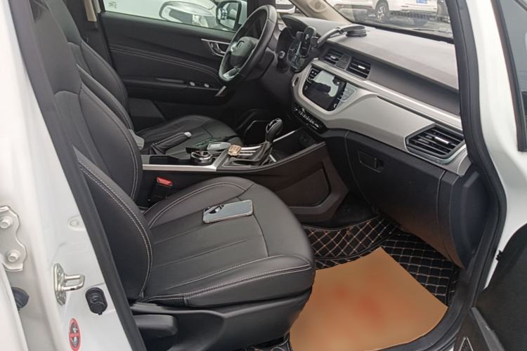 Used Geely Auto Vision X3 2019 Upgraded Model 1.5L CVT Prestige Version Right Front Seat