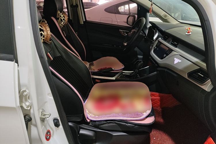 Used Geely Auto Vision X3 2019 Upgraded Model 1.5L CVT Elite Version Right Front Seat