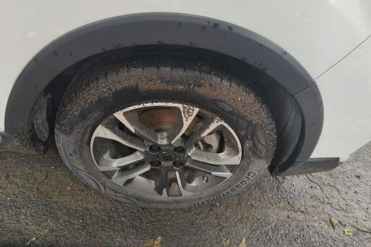 Used Geely Auto Vision X3 2019 Upgraded Model 1.5L CVT Prestige Version Right Front Wheel Hub