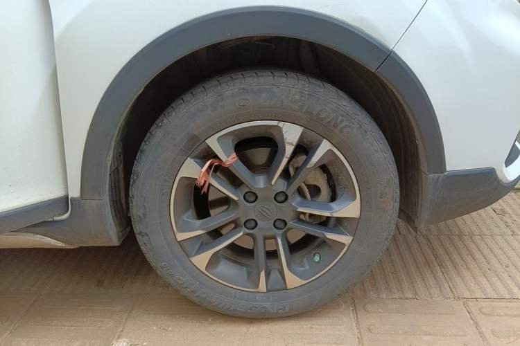 Used Geely Auto Vision X3 2019 Upgraded Model 1.5L CVT Elite Version Right Front Wheel Hub