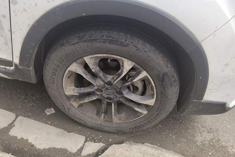 Used Geely Auto Vision X3 2019 Upgraded Model 1.5L CVT Prestige Version Right Front Wheel Hub