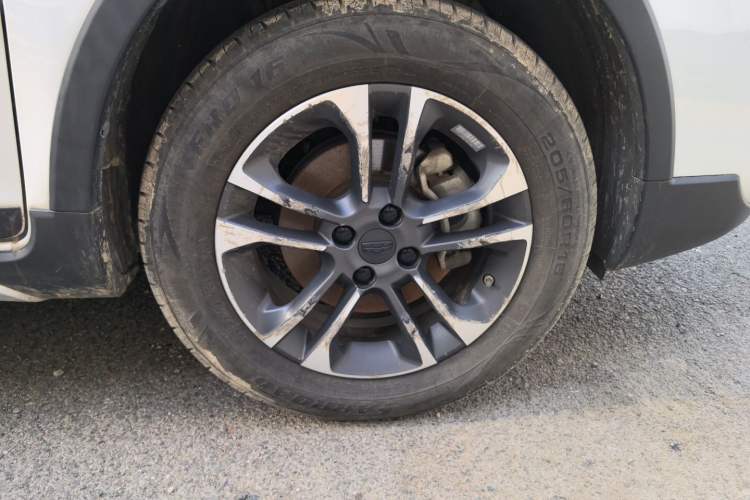 Used Geely Auto Vision X3 2019 Upgraded Model 1.5L Manual Elite Version Right Front Wheel Hub