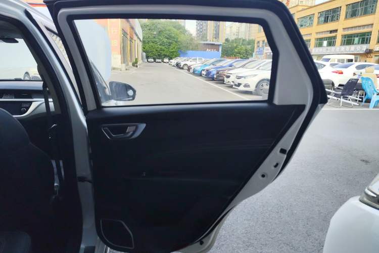Used Geely Auto Vision X3 2019 Upgraded Model 1.5L Manual Elite Version Right Rear Door Interior