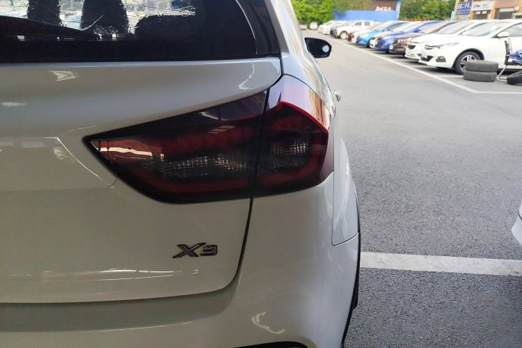 Used Geely Auto Vision X3 2019 Upgraded Model 1.5L Manual Elite Version Right Rear Taillight
