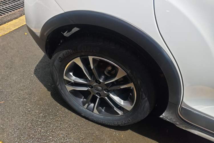 Used Geely Auto Vision X3 2019 Upgraded Model 1.5L Manual Luxury Version Right Rear Wheel Hub