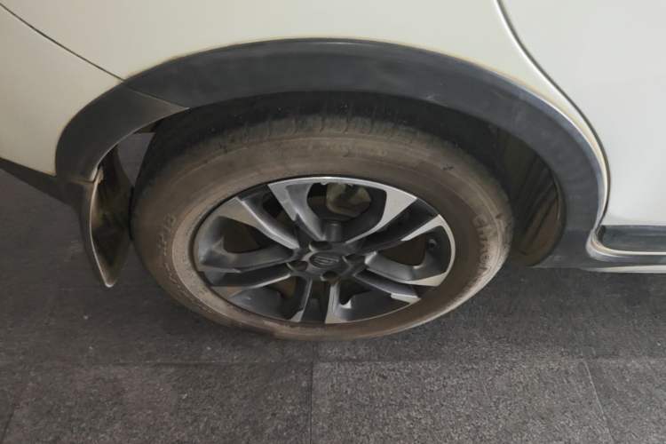 Used Geely Auto Vision X3 2019 Upgraded Model 1.5L CVT Prestige Version Right Rear Wheel Hub