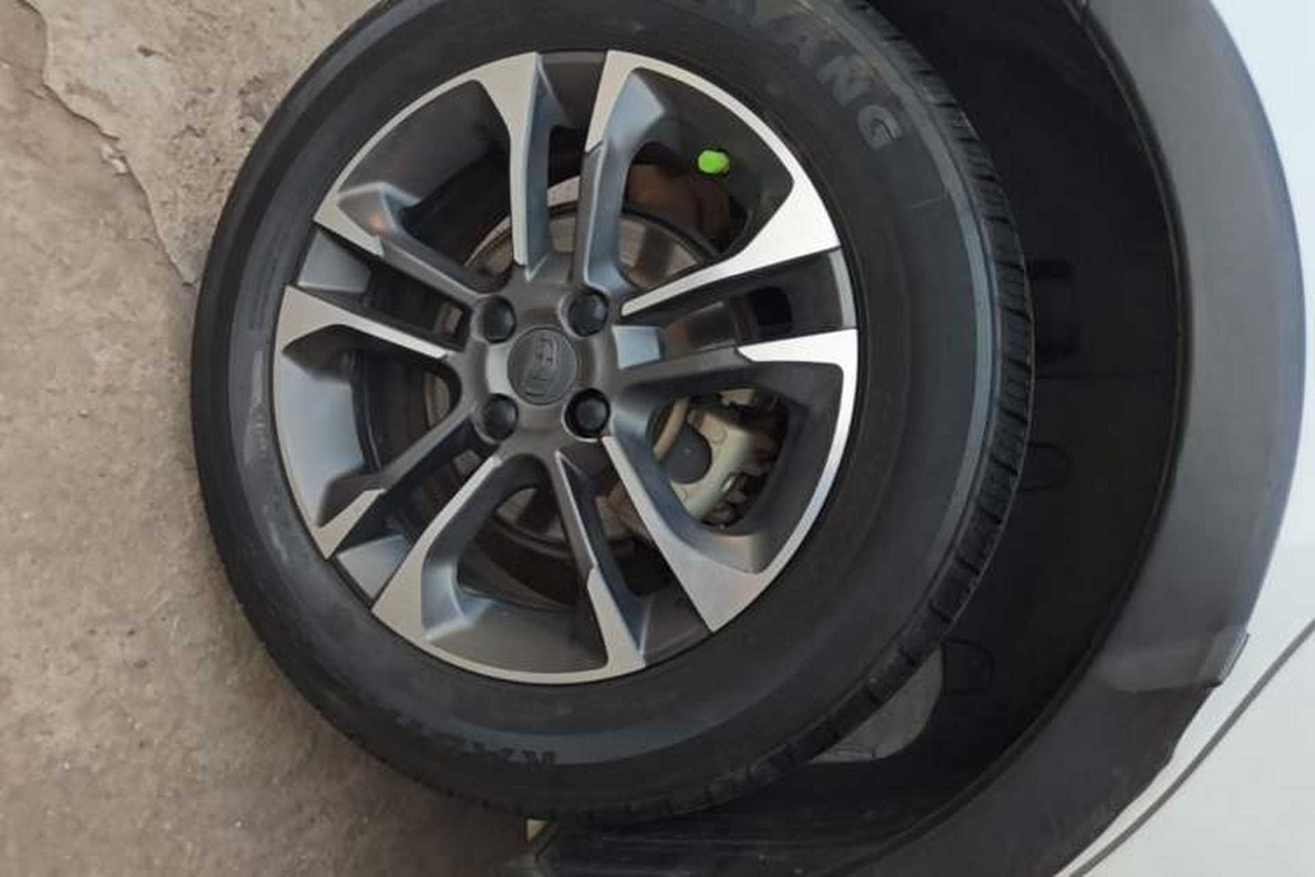 Used Geely Auto Vision X3 2019 Upgraded Model 1.5L CVT Elite Version Right Rear Wheel Hub