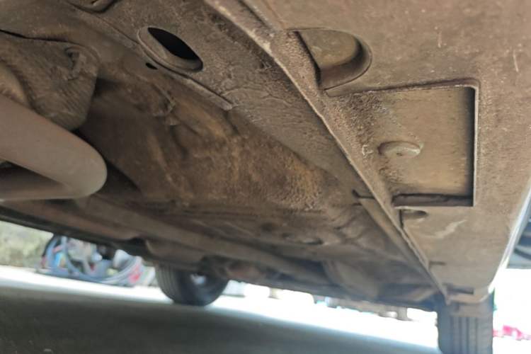 Used Geely Auto Vision X3 2019 Upgraded Model 1.5L CVT Prestige Version Right Side Sill
