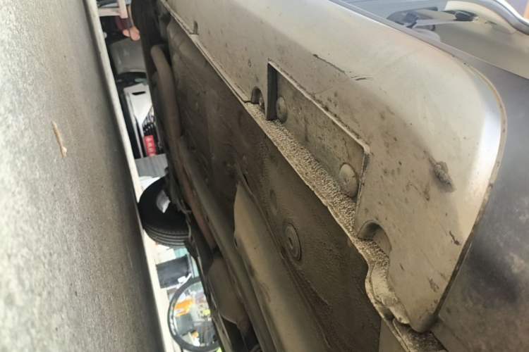 Used Geely Auto Vision X3 2019 Upgraded Model 1.5L CVT Prestige Version Right Side Sill