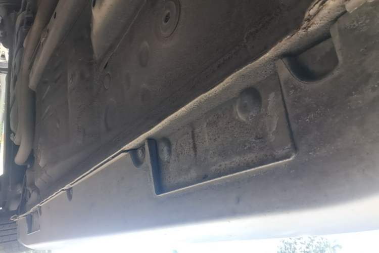 Used Geely Auto Vision X3 2019 Upgraded Model 1.5L Manual Elite Version Right Side Sill